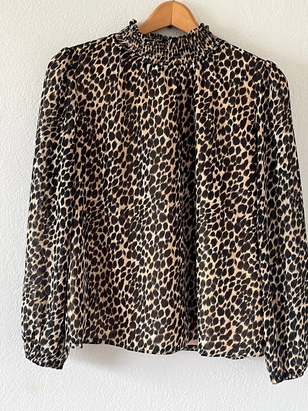 Women's J Crew Cheetah Print Long Sleeve Ruffle Neckline Top Blouse Size XS